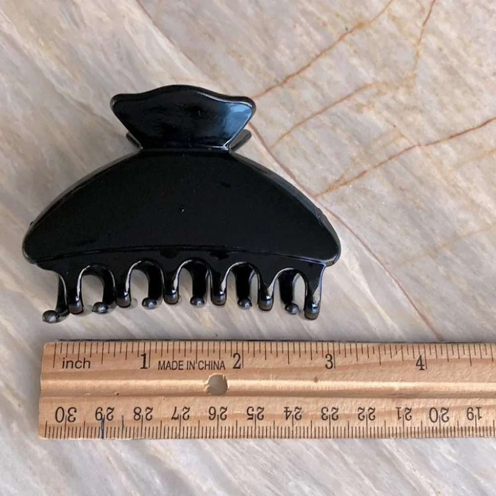 Hair Claw Clips for Women Basic Simple Black Plastic Hair Pin Japanese Girl Crab